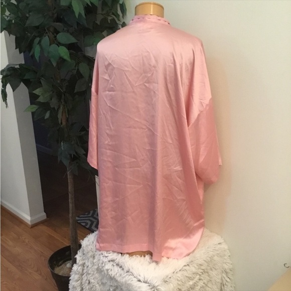 VICTORIA'S Secret ONE SIZE pink polyester robe - Picture 2 of 6